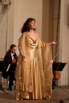 Olga Vinogradova (soprano)
